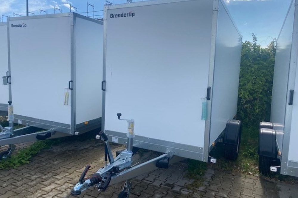 Brenderup_Koffer_CD300BR1300_1,3t_Rampe