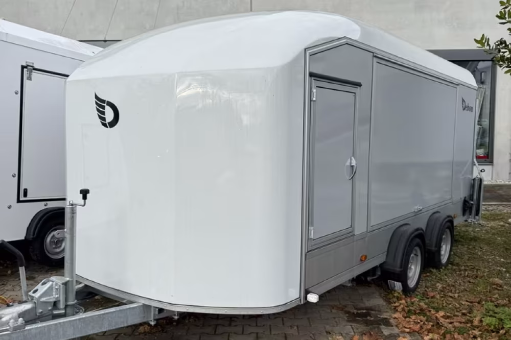 Debon_C1000_Weiß_Winde+Schienen_1