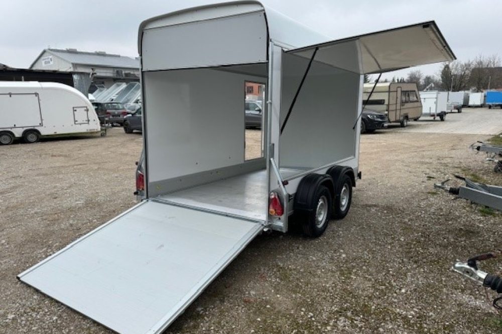 Roadster500_Seitenklappe_Weiß