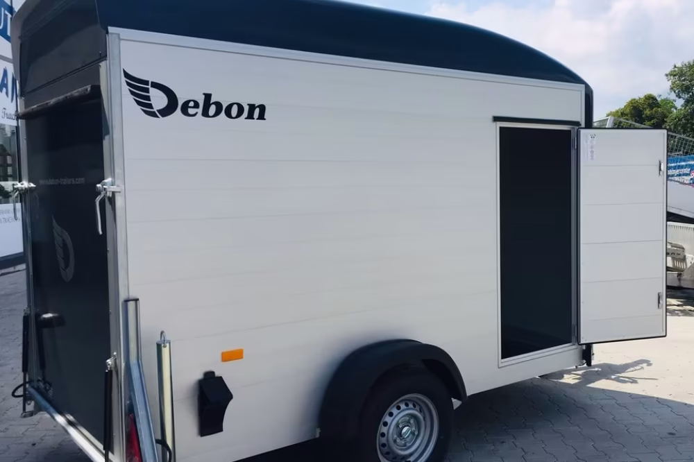 Debon_C300_Schwarz